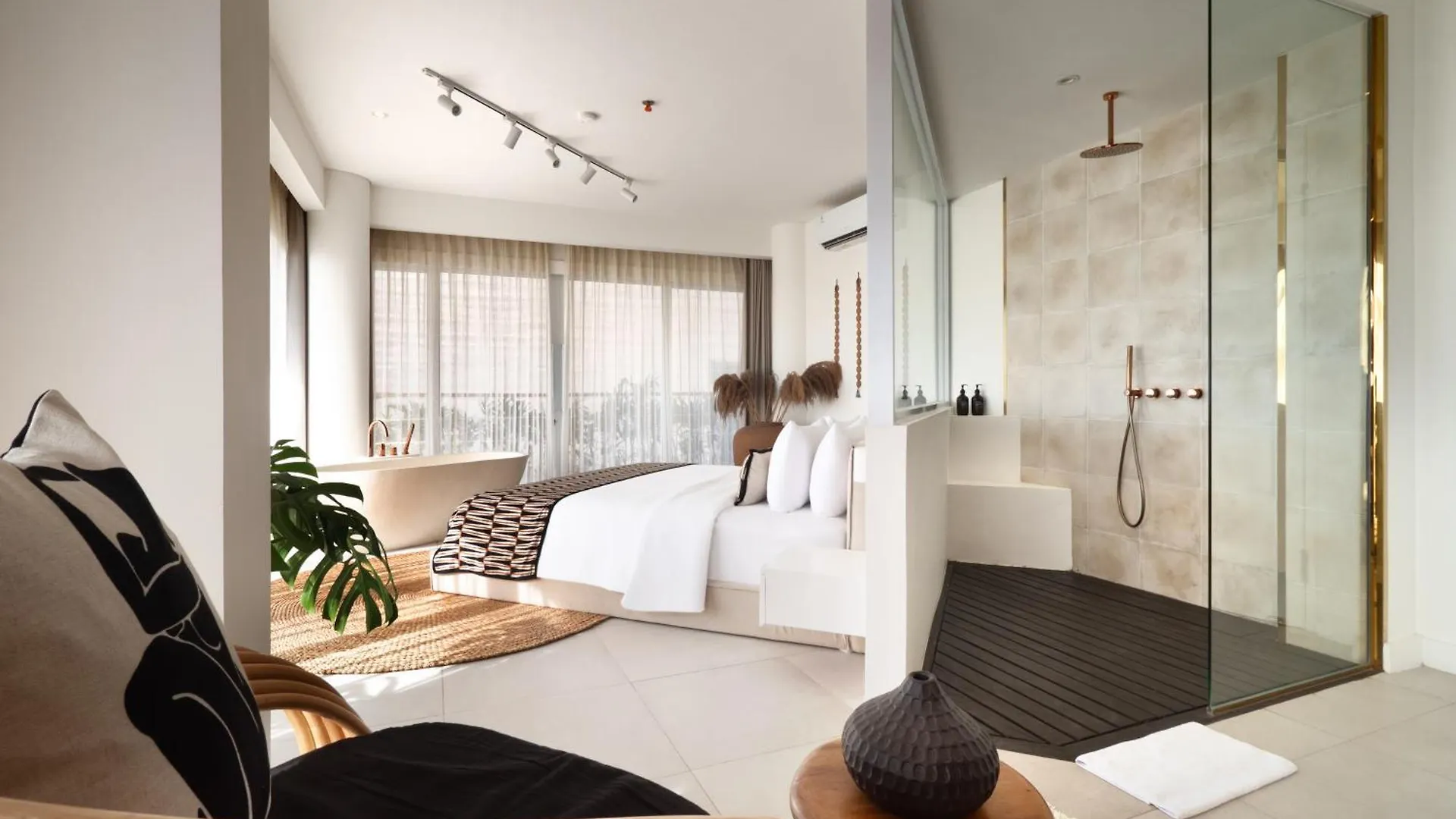 The Cruise Managed By Cpm Bali Apartment Canggu