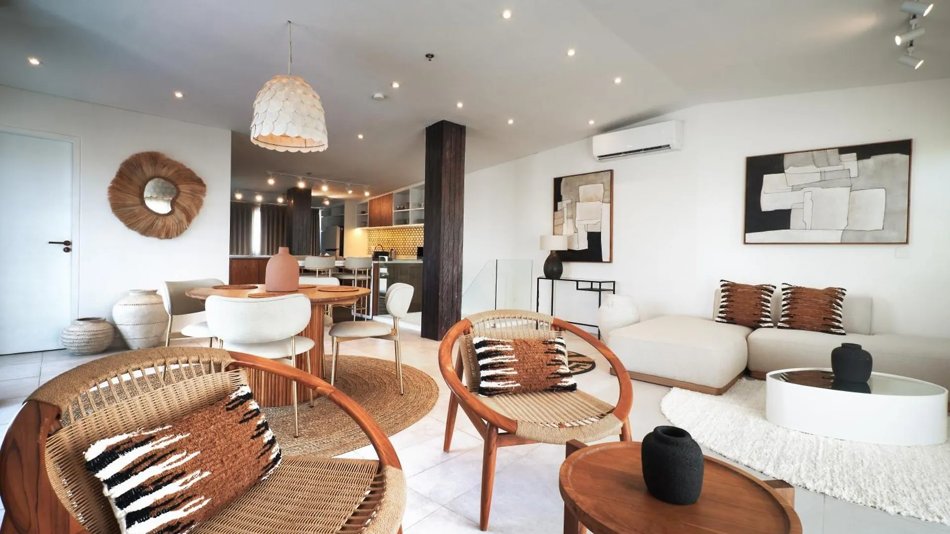 The Cruise Managed By Cpm Bali Apartment Canggu
