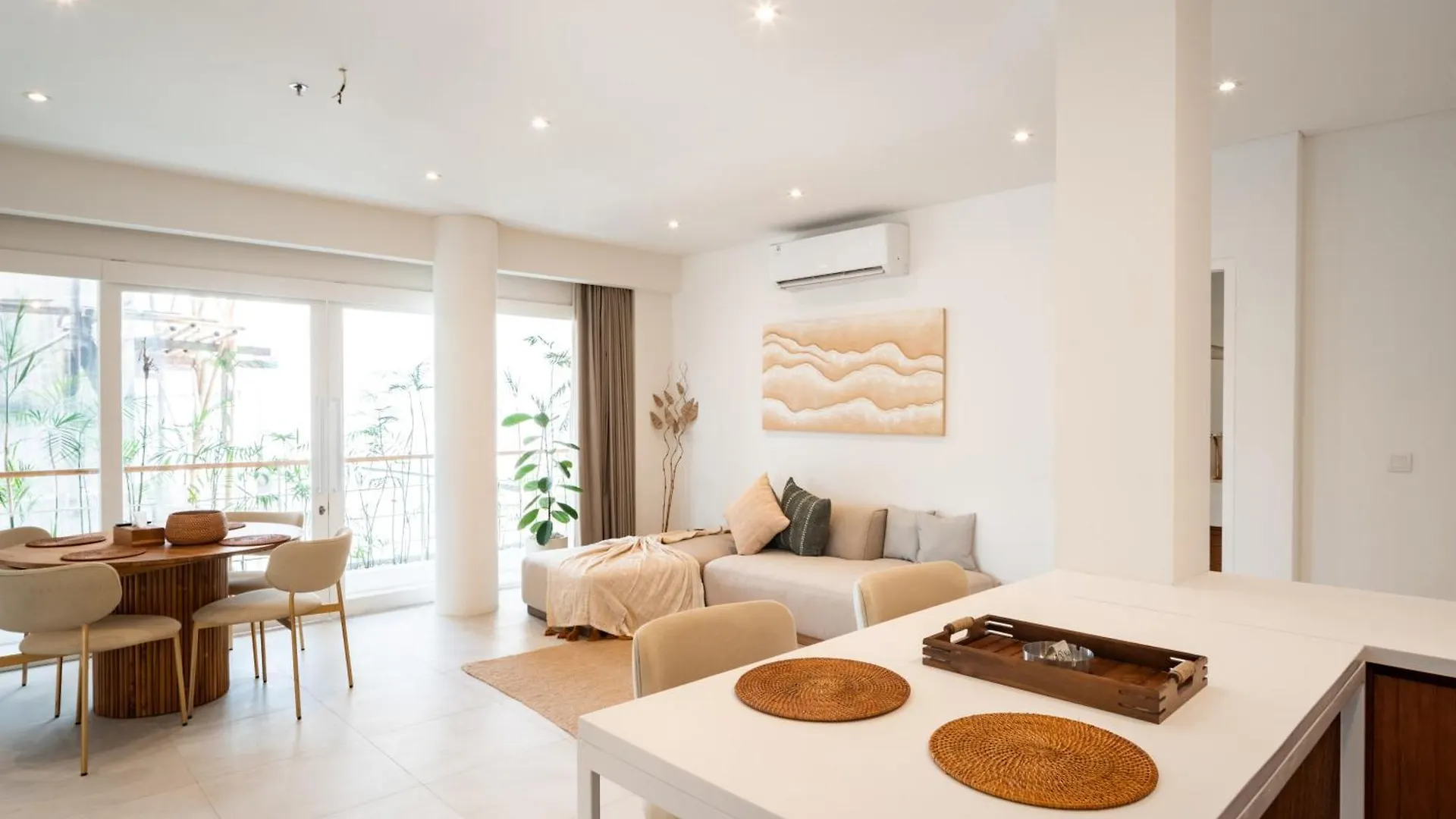 The Cruise Managed By Cpm Bali Apartment Canggu   Canggu (Bali)